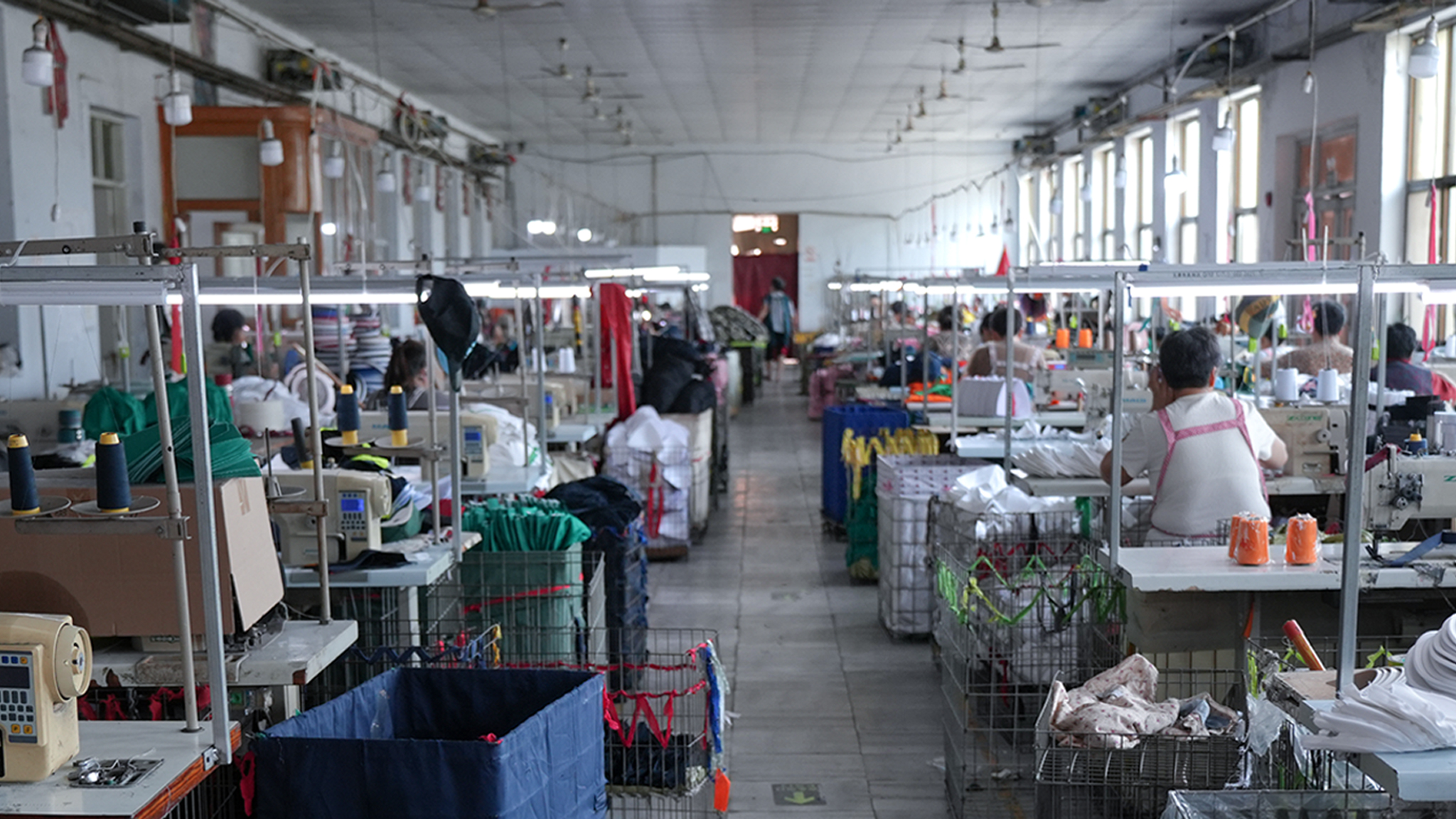 TENGWO headwear sewing production floor